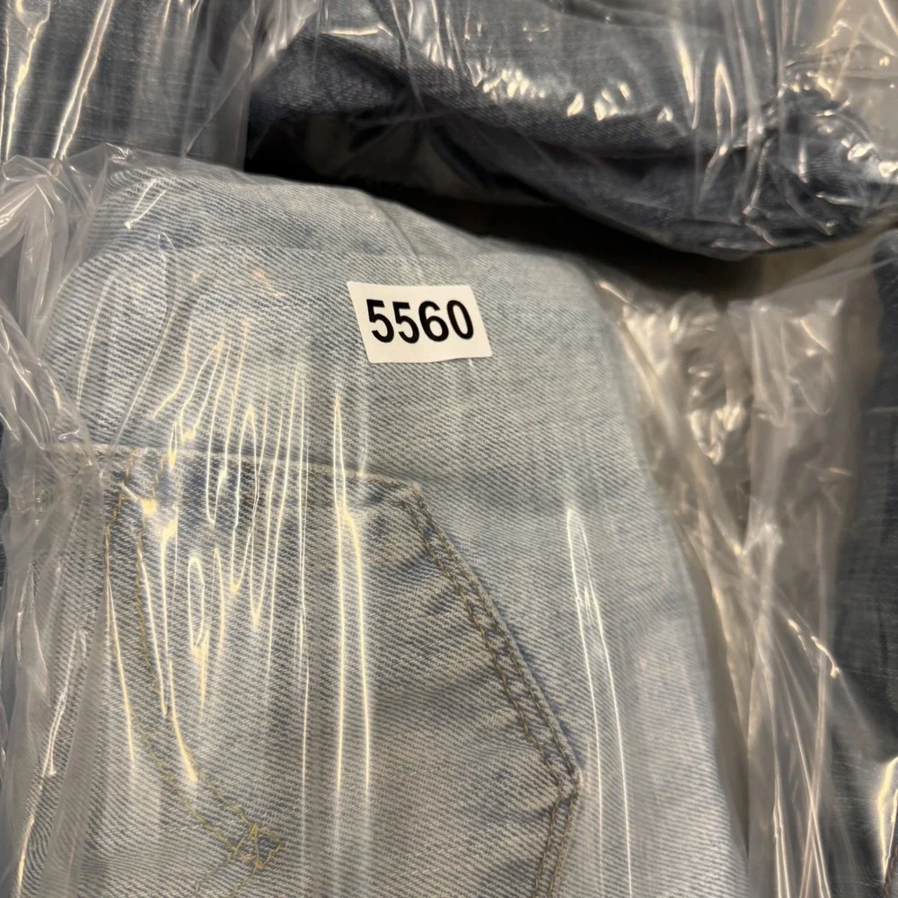 Levis 505 Regular Fit Straight Leg Jeans Mens 40x29 Light Wash Distressed Blue